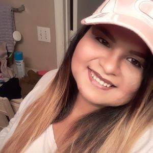 Meet your Posher, Milena